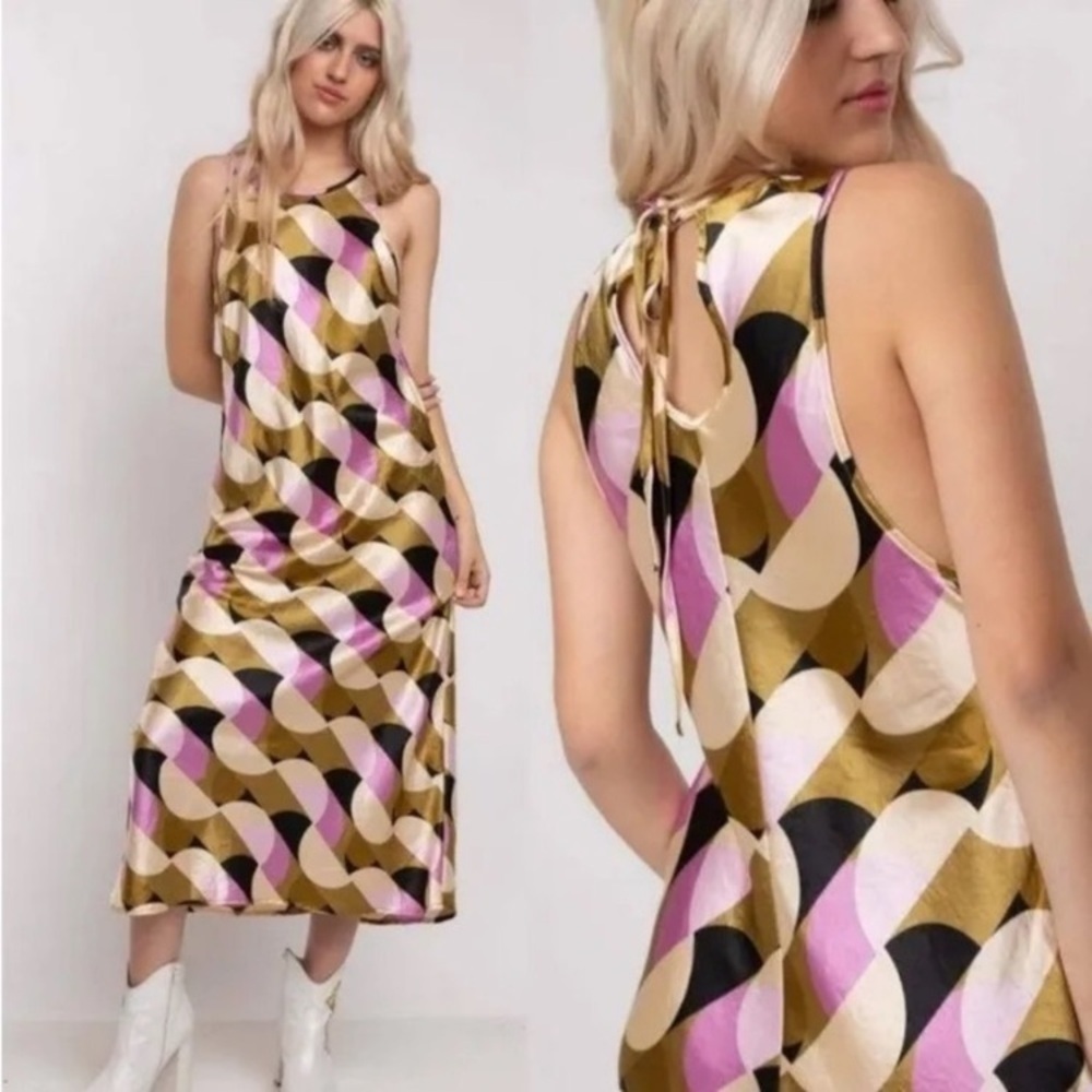 HOUSE OF HARLOW SATIN MIDI DRESS